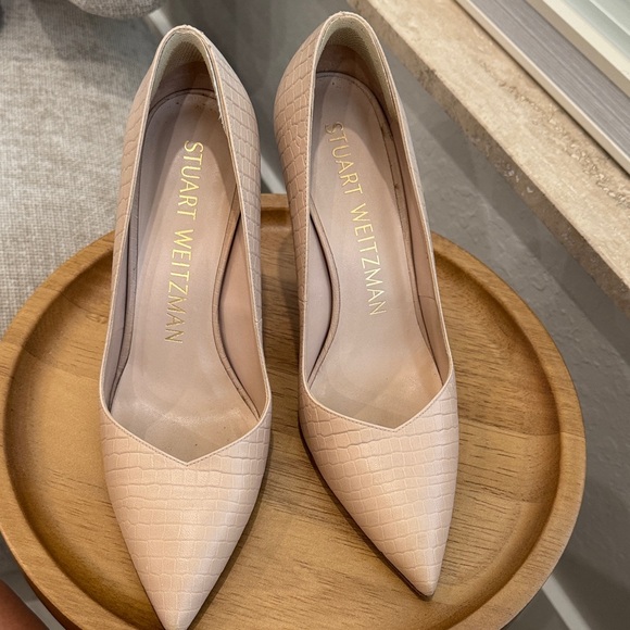 Stuart Weitzman Textured Nude Heels - Picture 2 of 3